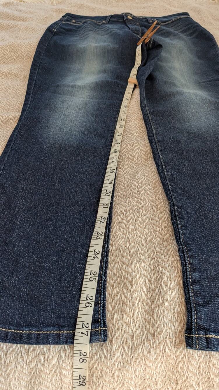 Signature Levi Strauss Shaping Bootcut Jeans Womens 14S Dark Wash Cowgirl Y2K 32